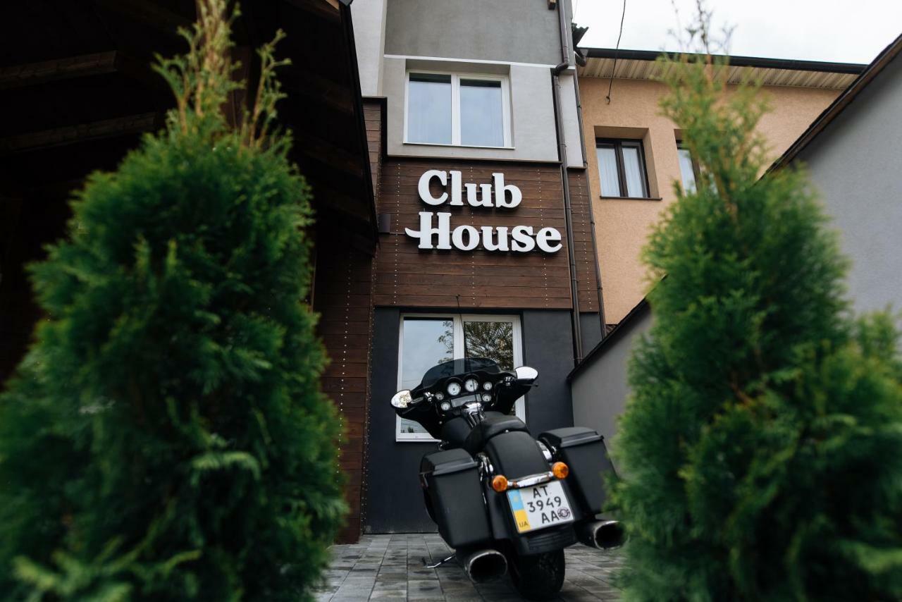 Готель Clubhouse Івано-Франківськ Екстер'єр фото