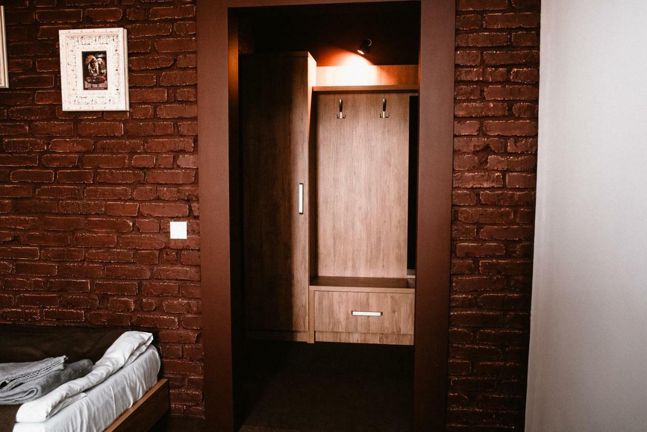 Готель Clubhouse Івано-Франківськ Екстер'єр фото